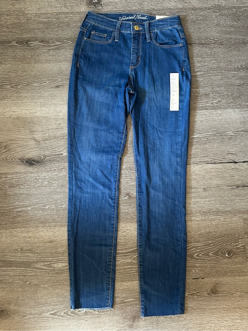 NWT 0 Universal‎ Thread Medium Wash High Rise Skinny Jeans